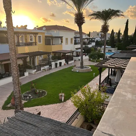 Lovely 2 Bed Aphrodite Gardens, Paphos, Cyprus